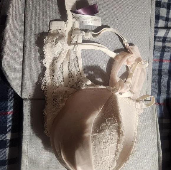 Lace Pink Bra - Picture 5 of 6